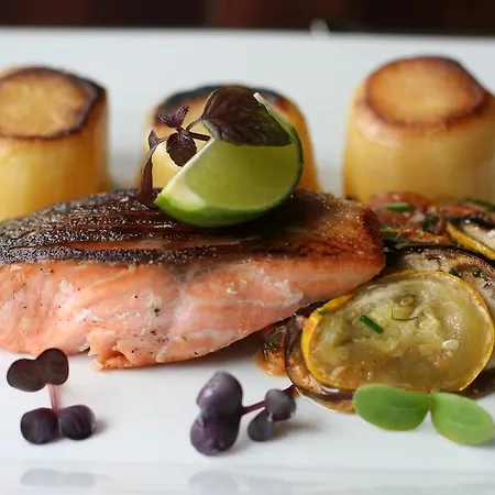 Nocľah s raňajkami Pension & Restaurant Patriot Trnava 3*