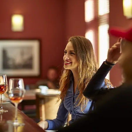 Bed & Breakfast Pension & Restaurant Patriot Trnava 3*